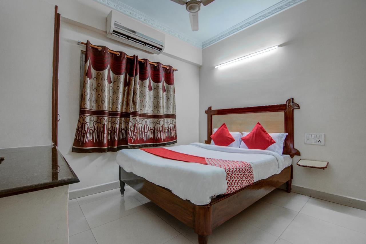 Oyo Hotel Lakshmi Paradise Visakhapatnam Eksteriør billede