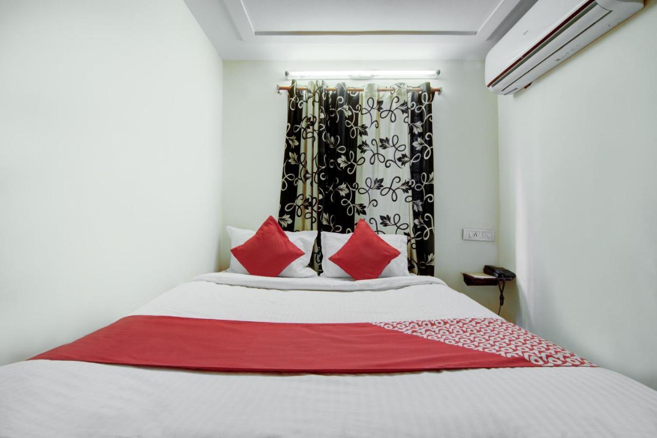 Oyo Hotel Lakshmi Paradise Visakhapatnam Eksteriør billede