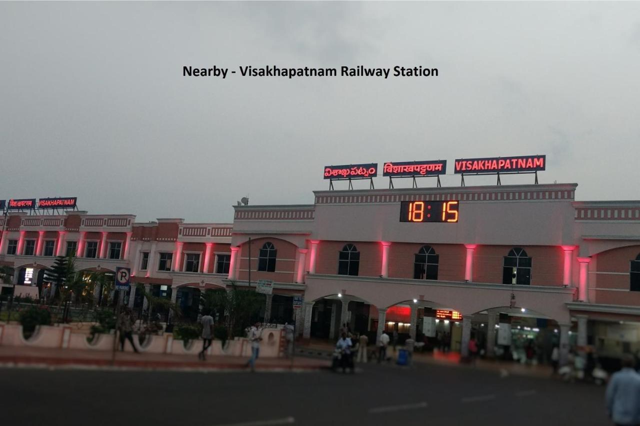 Oyo Hotel Lakshmi Paradise Visakhapatnam Eksteriør billede